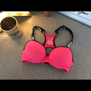 🇺🇸 MAKE AN OFFER‼️ VS PINK sports bra